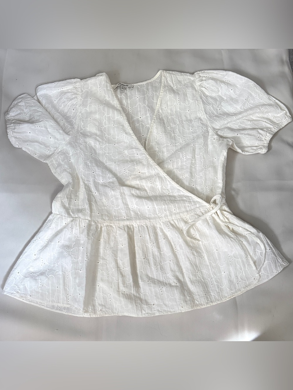 Madewell Embroidered Eyelet Puff Sleeve Peplum Wrap Top White M Cottagecore